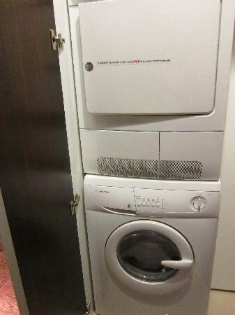 マリオットサトーン-バンコクの２ベッドルームの乾燥機