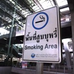 バンコク空港の喫煙所はどこ？ スワンナプームでタバコの吸える場所を特集