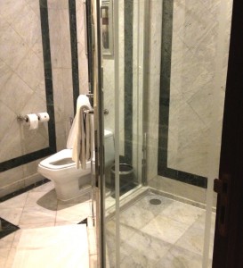 バンコクのインターコンチネンタルホテルのバスルーム