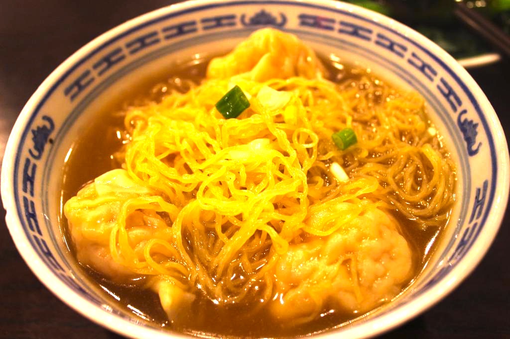 香港の美味しいワンタン麺-沾仔記の雲呑麺-12